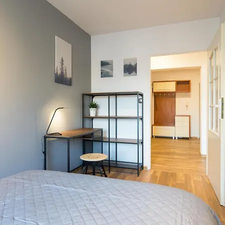 Wodna Street Big Family Apartment-3